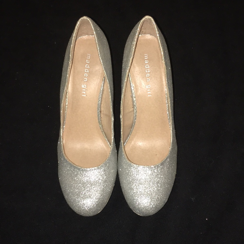 Heels! - Picture 3 of 7